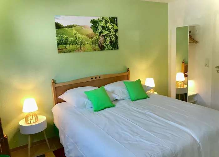 Klein Und Fein Fuer Nach Dem Wein, Roemerstrasse