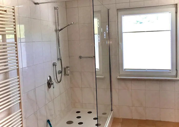 Klein Und Fein Fuer Nach Dem Wein, Roemerstrasse בית אירוח נוימאגן-דרון